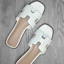 Load image into Gallery viewer, Summer Sandals
