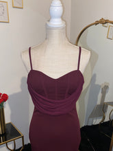 Load image into Gallery viewer, Isabel Dress Plum
